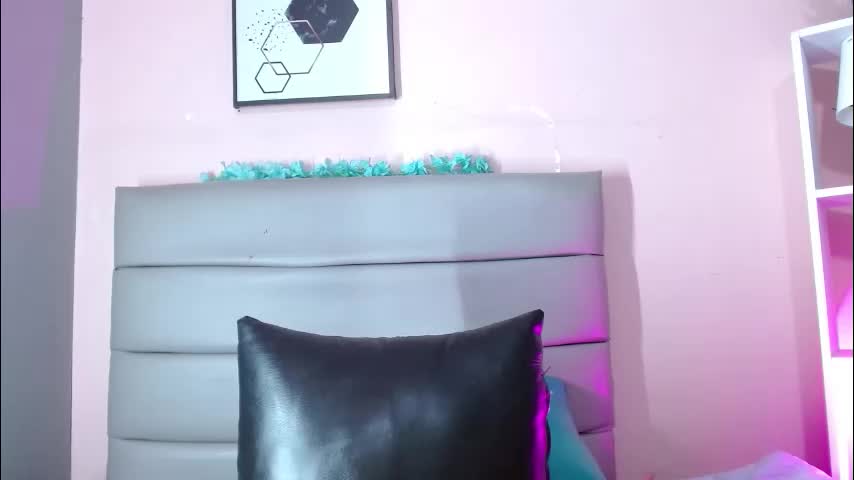 carlitasmirtrs707 Adult Chat April 1, 2026