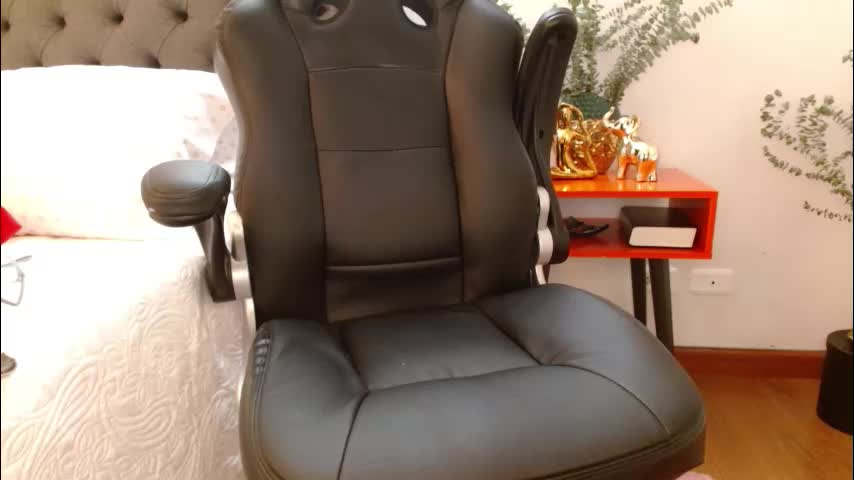 valentina_ferrer0 Adult Chat March 31, 2026