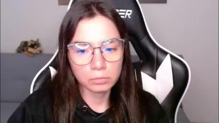 wolfs_daughter Adult Chat March 31, 2026