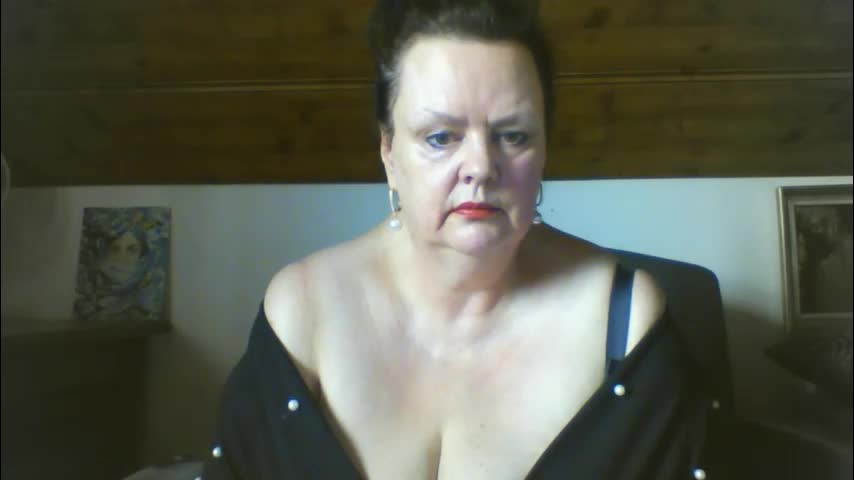 tiffanymature Adult Chat March 31, 2026