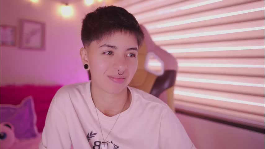 tommy_blue1 Adult Chat April 1, 2026