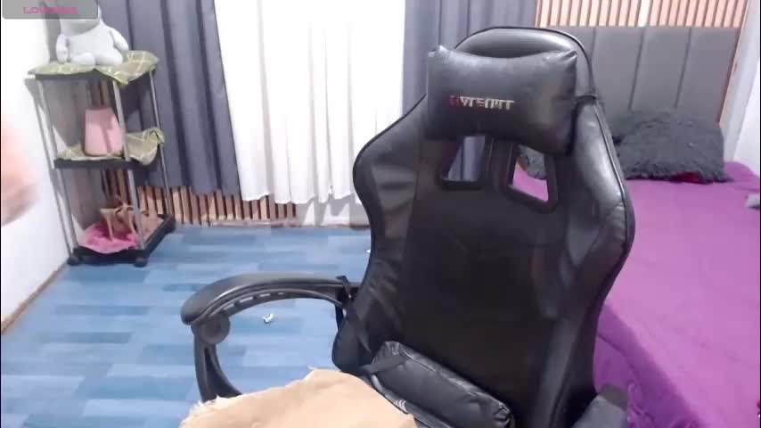 akiragirl_ Adult Chat April 1, 2026