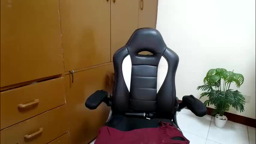 _ashley27 Adult Chat April 1, 2026