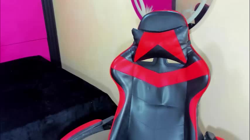 valentina_coba11 Adult Chat April 1, 2026