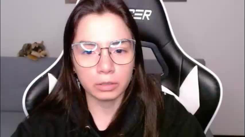 wolfs_daughter Adult Chat April 1, 2026