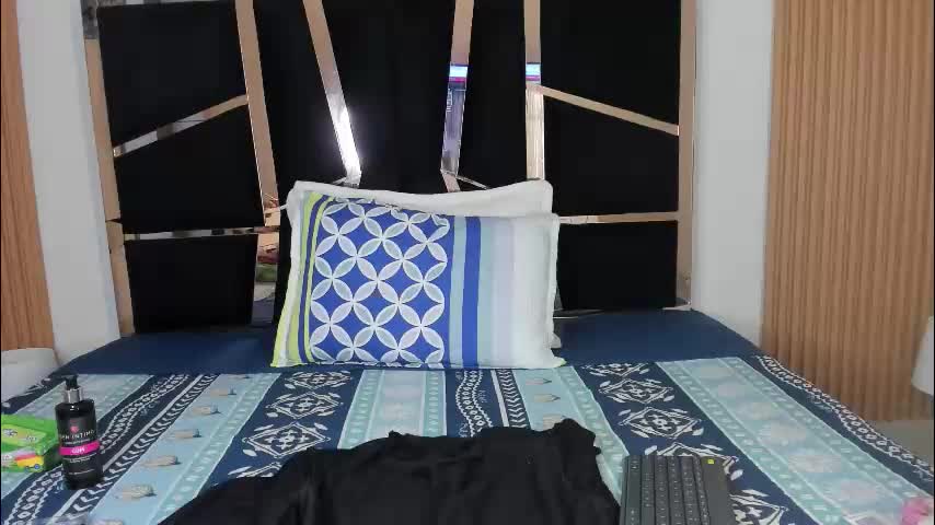 yahaira__ Adult Chat April 1, 2026