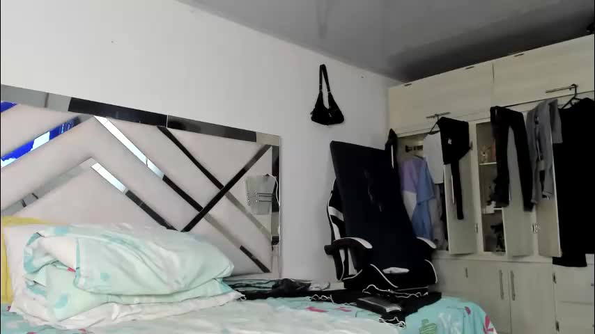 maybelline_666 Adult Chat April 1, 2026
