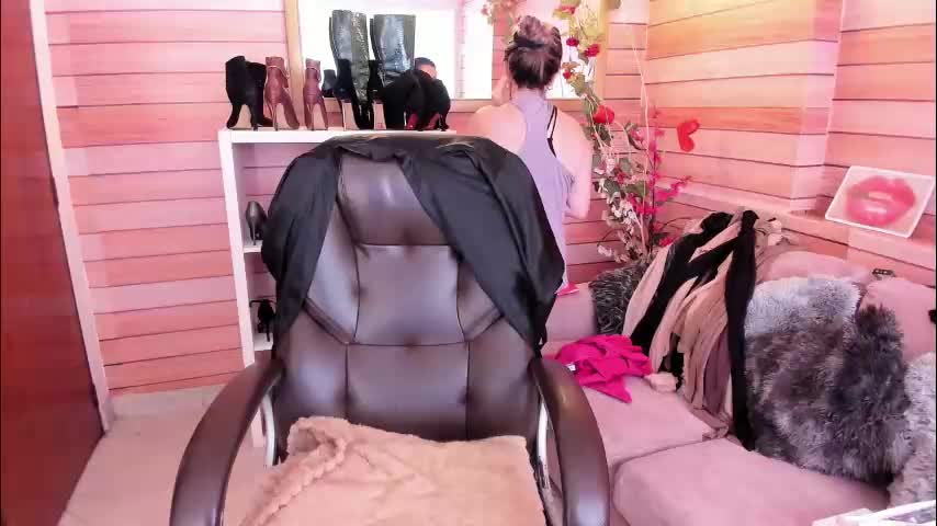 _victoria_collins Adult Chat April 1, 2026