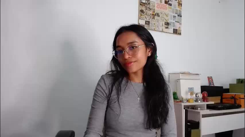 alia054 Adult Chat April 1, 2026