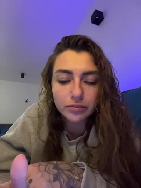 WILDGIRL Adult Chat April 1, 2026