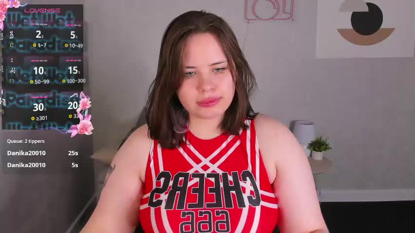 pauline_moore Adult Chat April 1, 2026