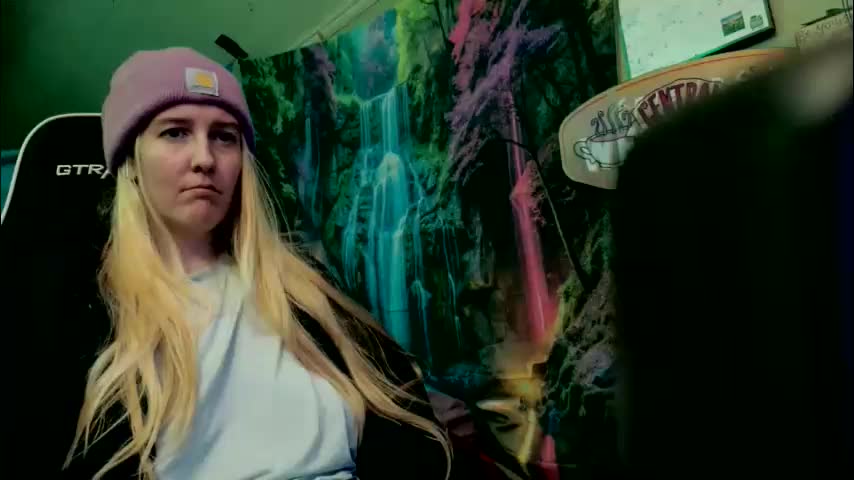 candismiths Adult Chat April 1, 2026