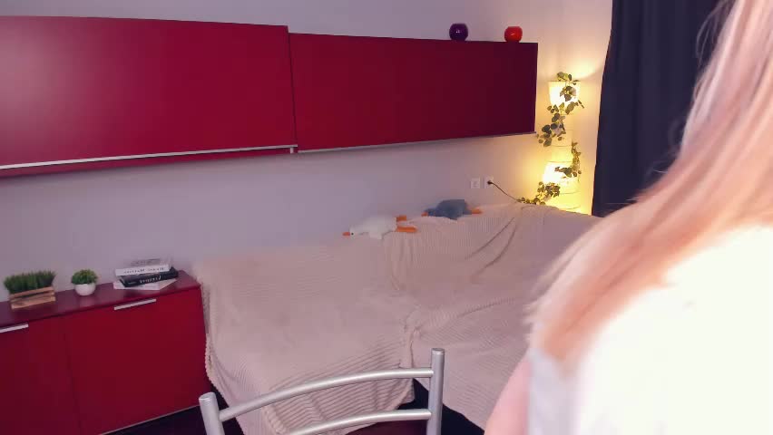 cristasires Adult Chat April 1, 2026