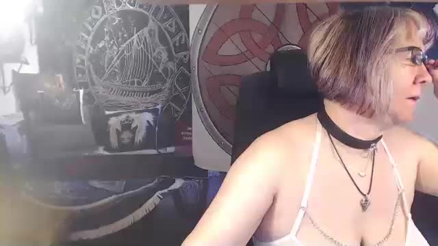 kleiner_teufel Adult Chat April 1, 2026