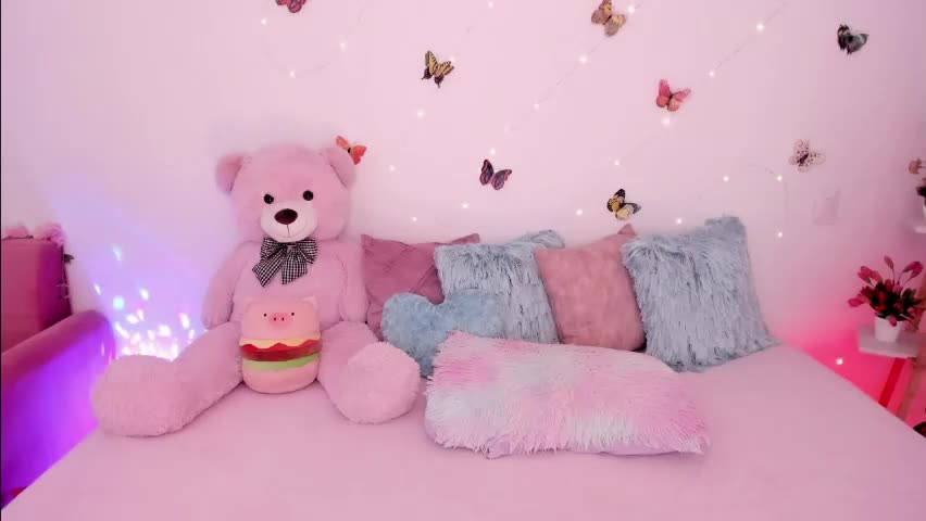 zaratorres_ Adult Chat April 1, 2026