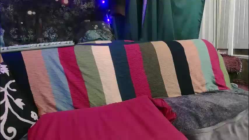 average_girl222 Adult Chat April 1, 2026