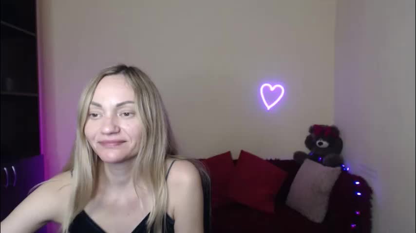 mikkey_mouse8 Adult Chat April 1, 2026