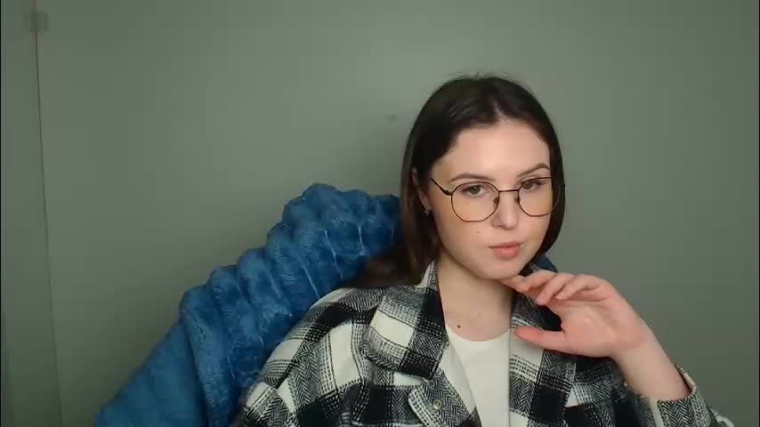 alice_alic_e Adult Chat April 1, 2026