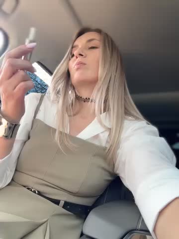 Crazy-Rosa Adult Chat April 1, 2026