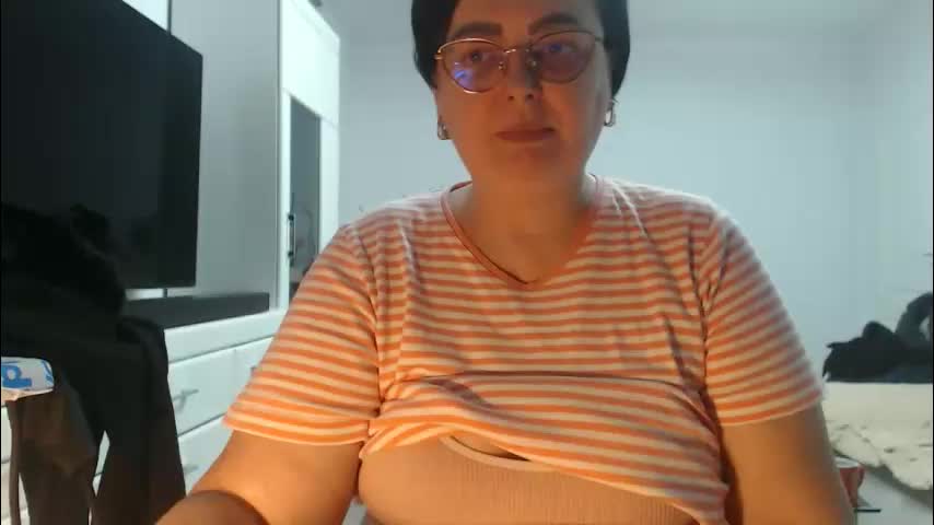 amanda_muller5 Adult Chat April 1, 2026