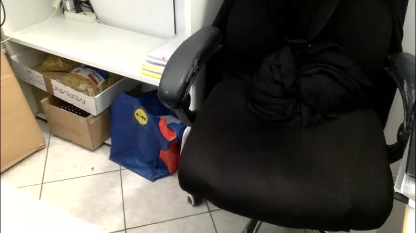 marikapikkola Adult Chat April 1, 2026