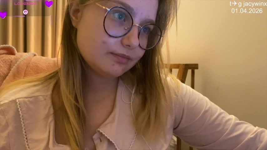 JacyWinslat Adult Chat April 1, 2026