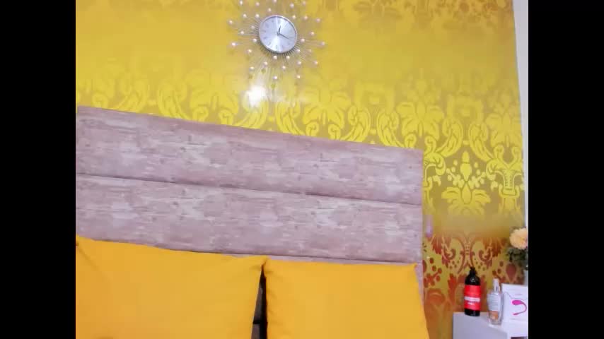 samantha_ortiz69 Adult Chat April 1, 2026