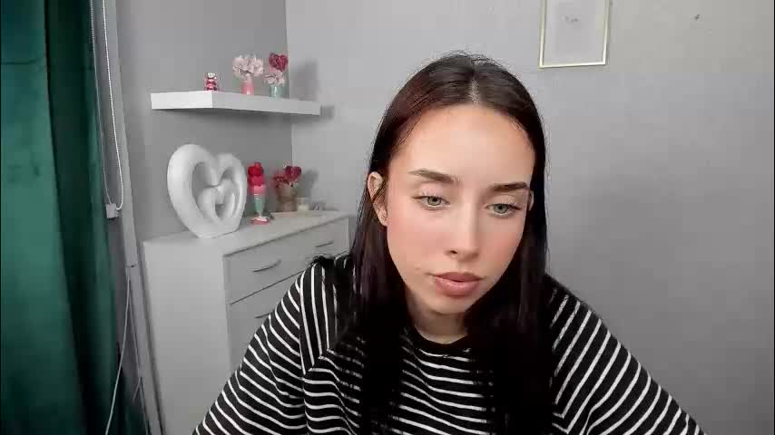 adelesolo Adult Chat April 1, 2026