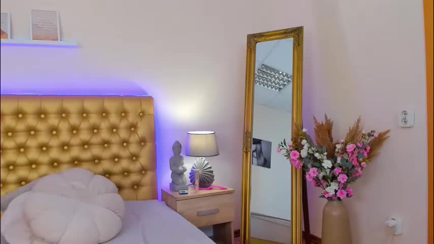 trishadark Adult Chat April 1, 2026