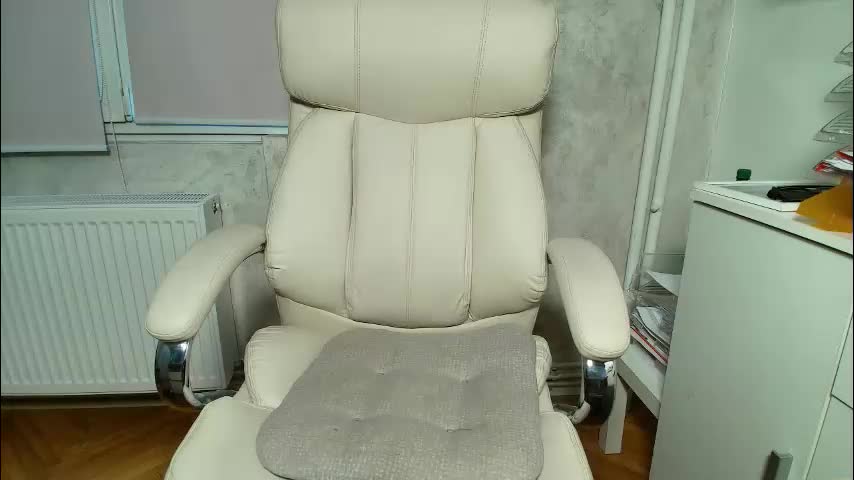 barbie_blondeprincess Adult Chat April 1, 2026