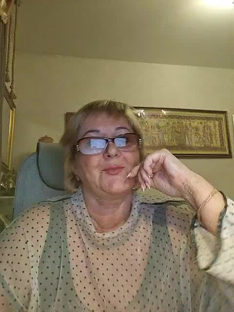 KarinkaSweet Adult Chat April 1, 2026