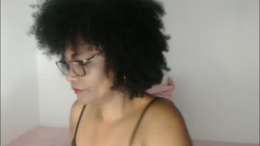 roushlove Adult Chat April 1, 2026