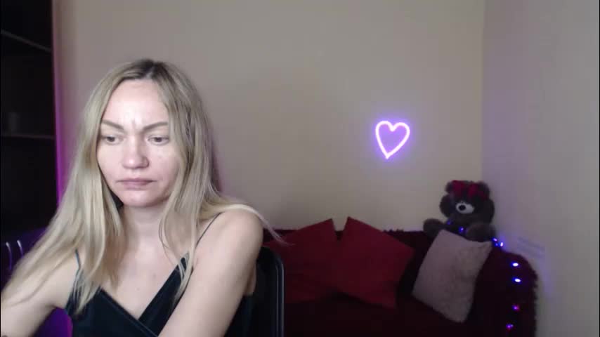 mikkey_mouse8 Adult Chat April 1, 2026