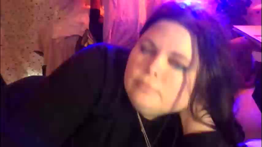 siofra Adult Chat April 1, 2026