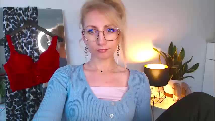 cinderellamoon Adult Chat April 1, 2026