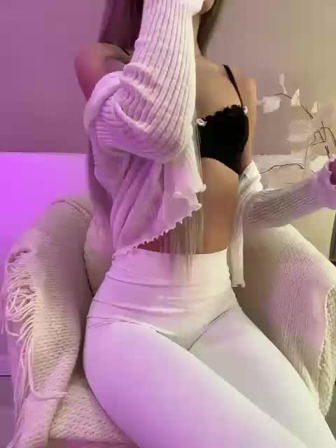 PauLiiine Adult Chat April 1, 2026