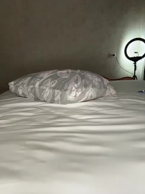 WIDEHIPS Adult Chat April 1, 2026