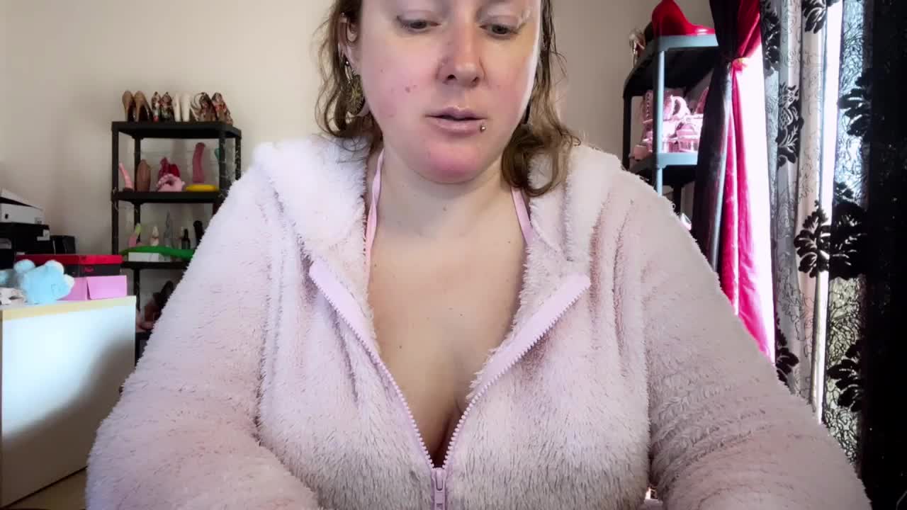 NylonQueen Adult Chat April 2, 2026