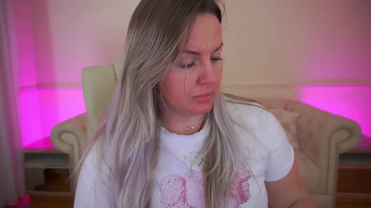 KiraCandyS Adult Chat April 1, 2026