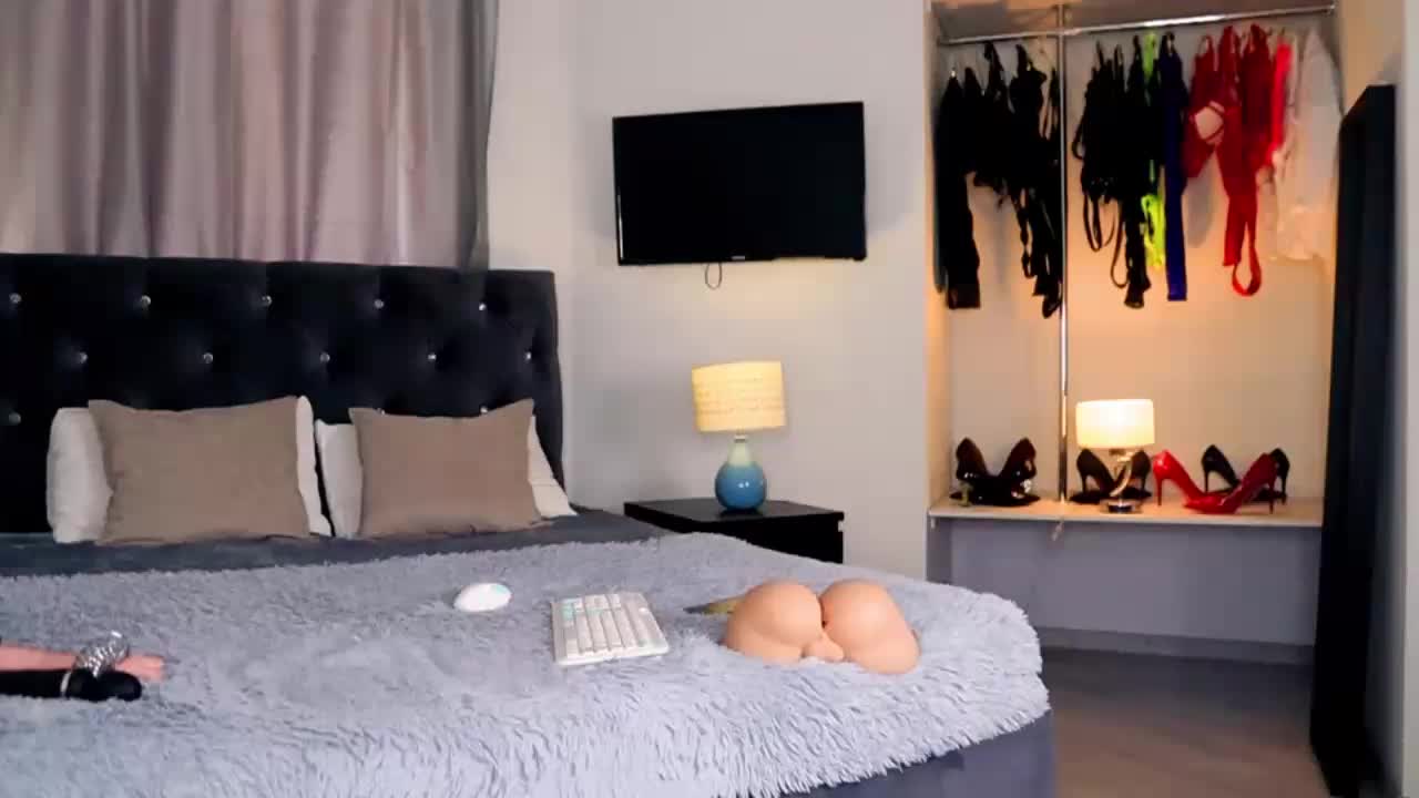 InvitingTina Adult Chat April 2, 2026