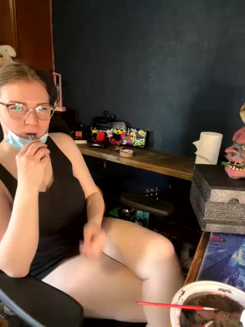 LazyBunny Adult Chat April 2, 2026