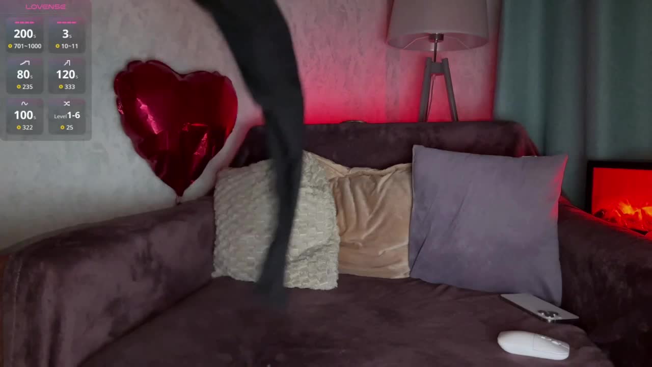 PinkFoxya Adult Chat April 1, 2026