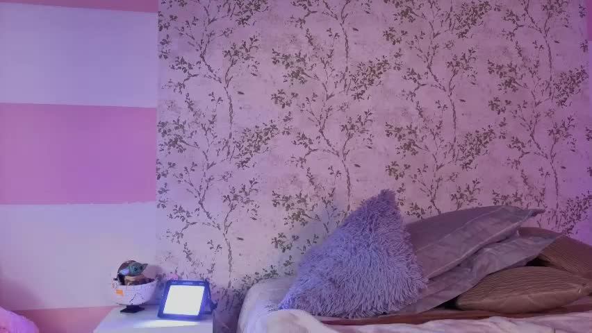 charlote__miller Adult Chat April 2, 2026