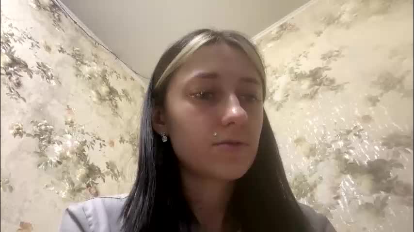 viktoria9898 Adult Chat April 2, 2026