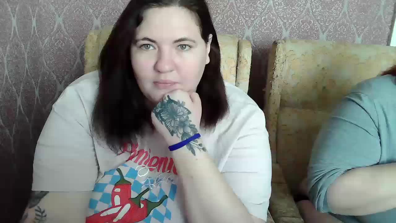 HollyXEva Adult Chat April 2, 2026