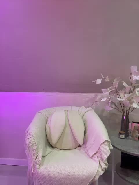 PauLiiine Adult Chat April 2, 2026