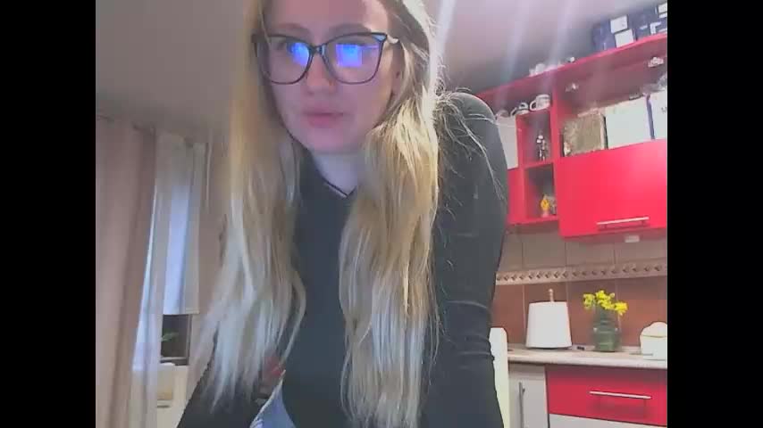 melly_rosey Adult Chat April 2, 2026