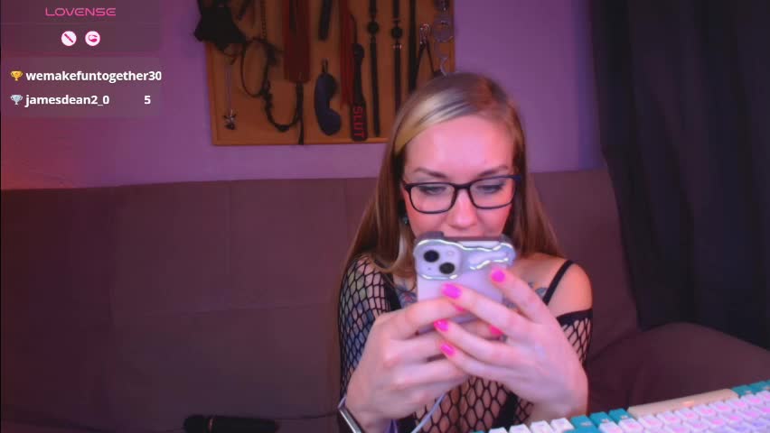 carrie_moonshine Adult Chat April 2, 2026