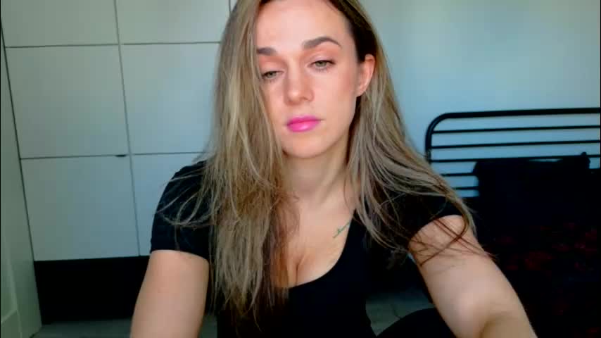 mmminnie Adult Chat April 2, 2026