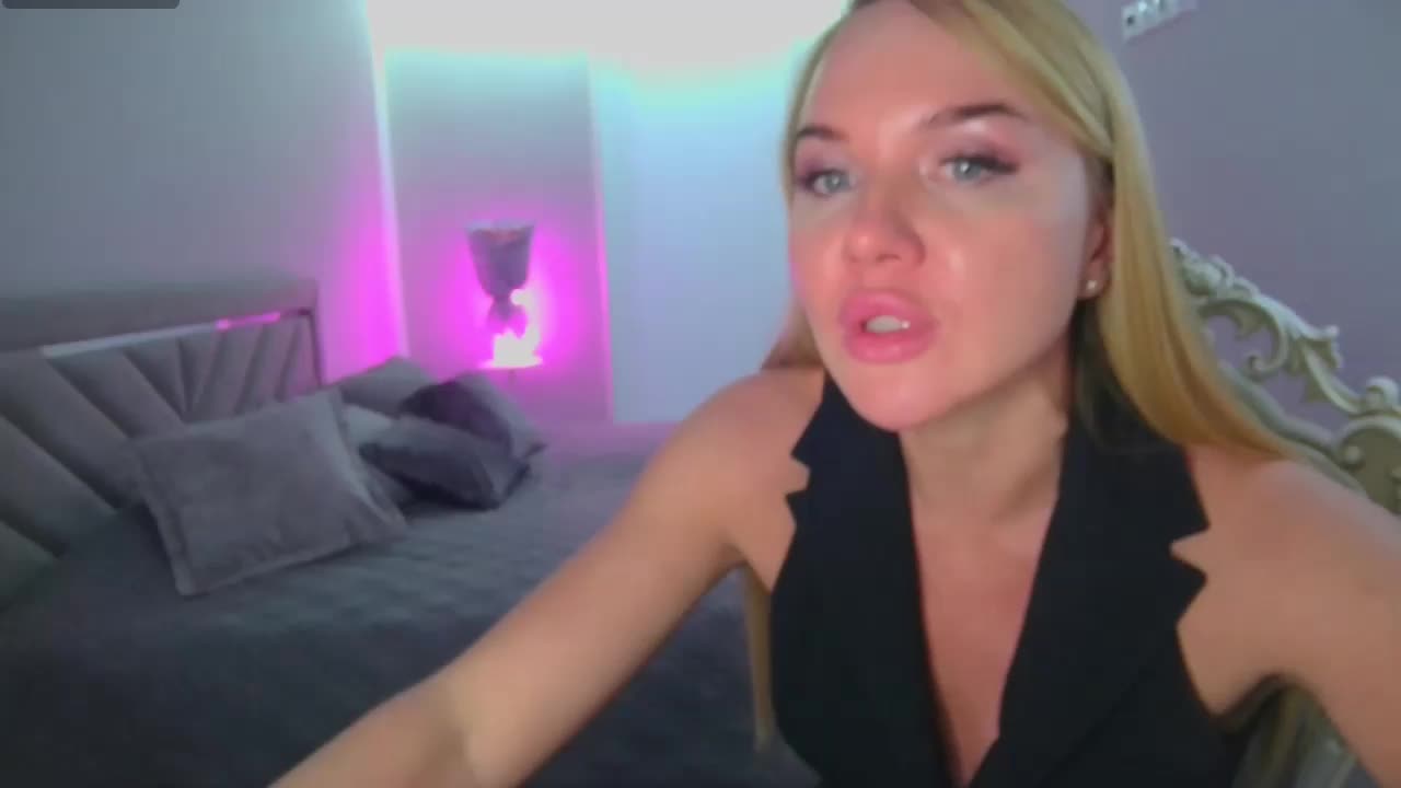 DOMINATRIX77 Adult Chat April 2, 2026